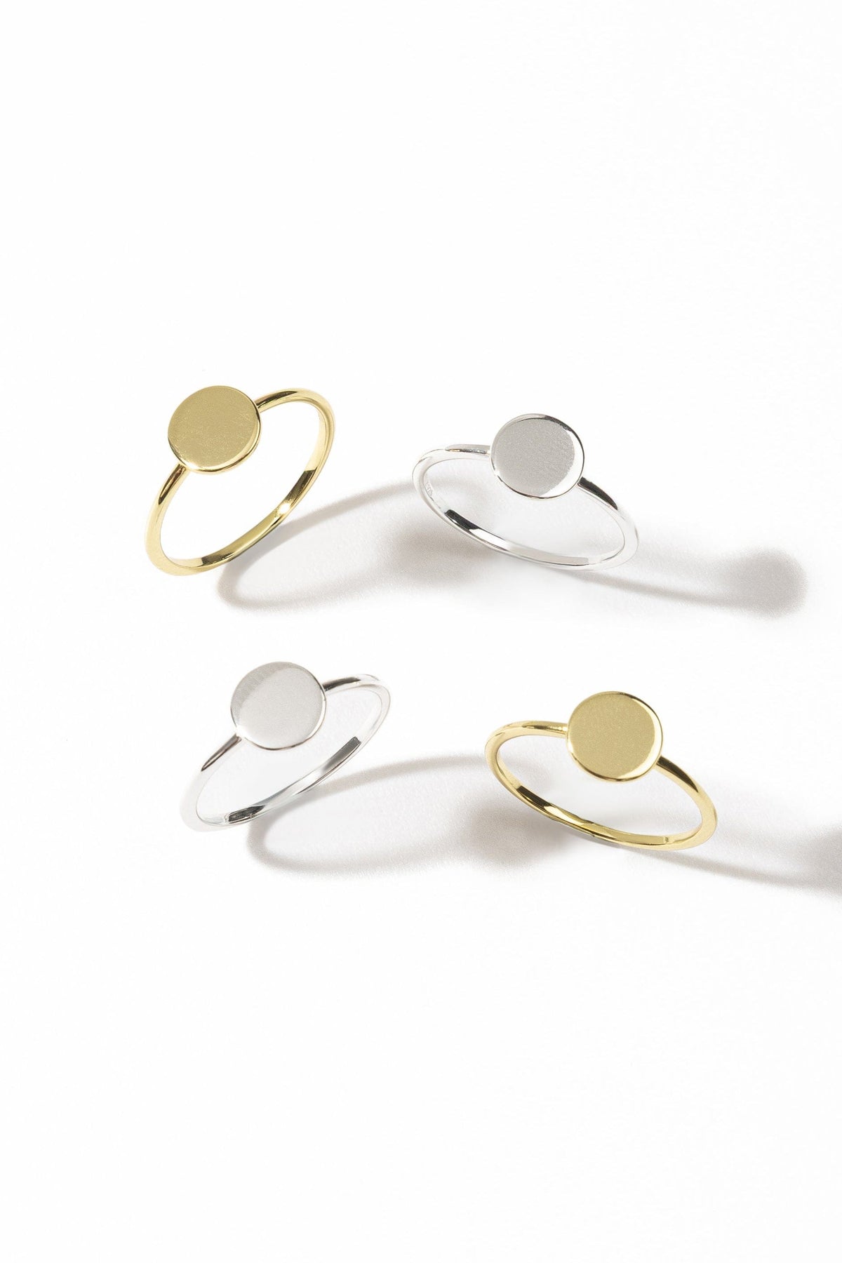 Amity Round Ring - Engravable