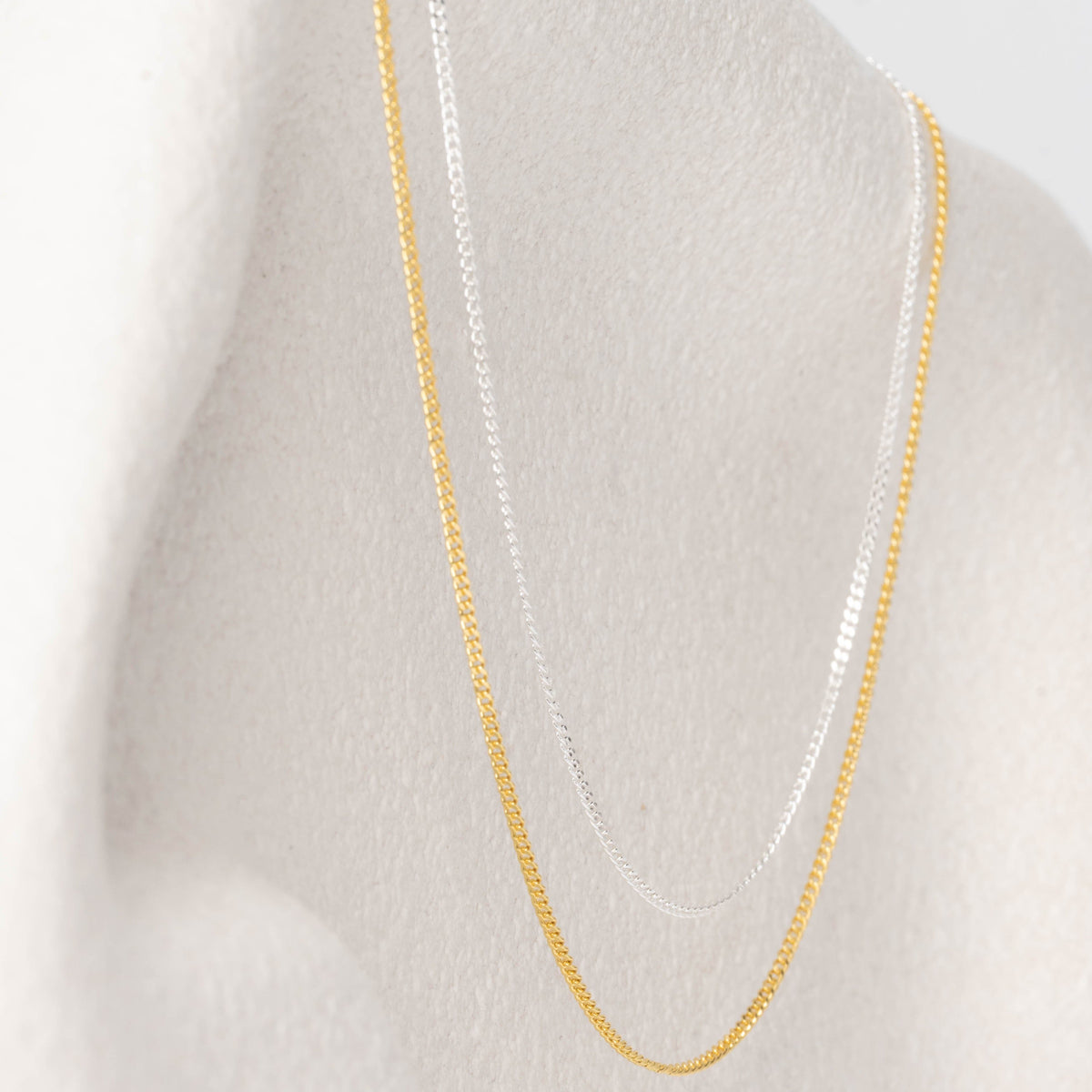 Petite Curb Necklace