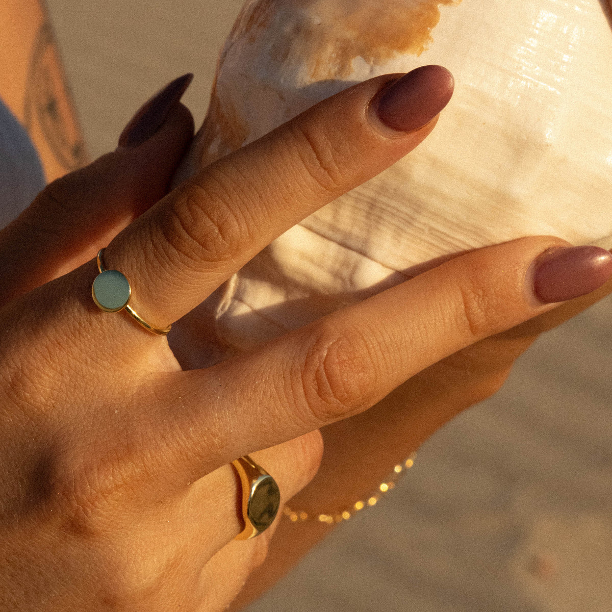 Amity Round Ring - Engravable