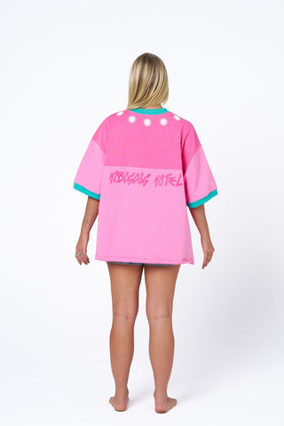 Hibiscus Hotel - Vacay All Day Oversized Tee