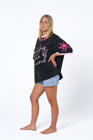 Hibiscus Hotel - Holiday State of Mind Oversized Tee