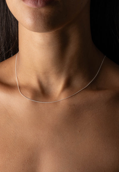 Petite Curb Necklace